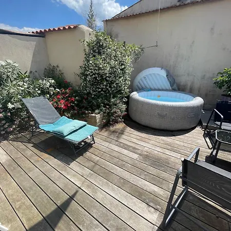 Stone House In - 25 Min From La Rochelle Hébergement de vacances *