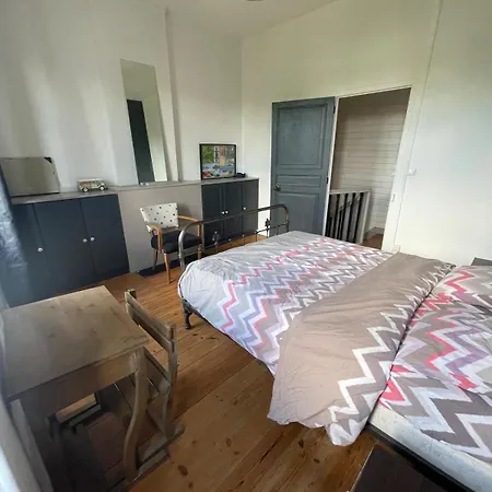 Casa de Férias Stone House In - 25 Min From La Rochelle Marans (Charente-Maritime)