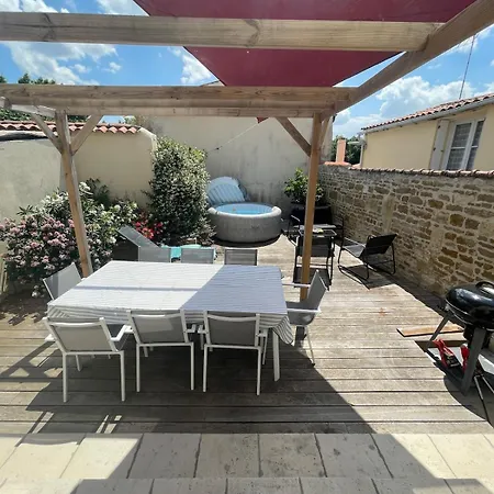 Stone House In - 25 Min From La Rochelle *