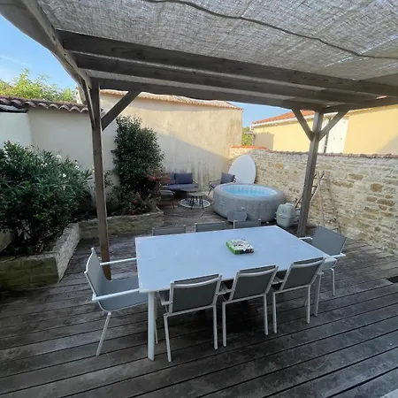 Stone House In - 25 Min From La Rochelle *